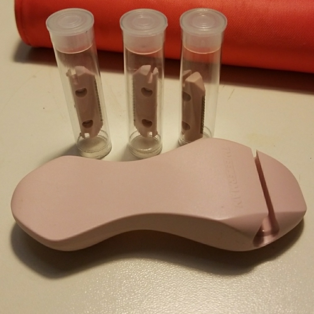 Tweezerman Face Exfoilator/Razor